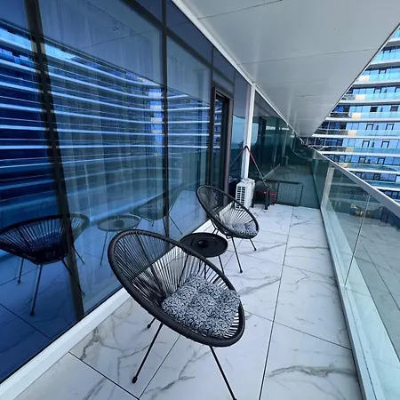 Apartment Azzurro White Titanic *