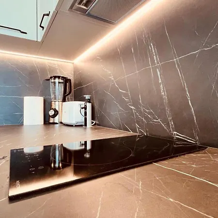 Apartment Azzurro White Titanic