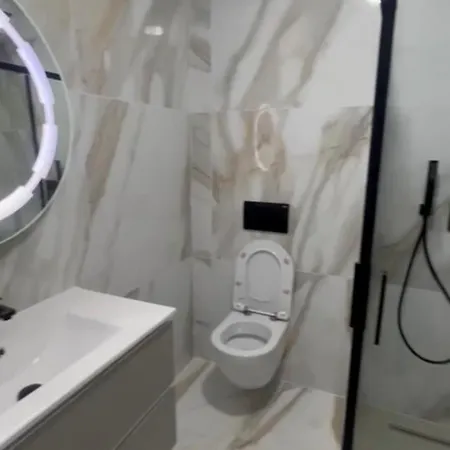 Azzurro White Titanic Apartamento